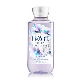 🆕 ❄️ FROSTED SNOW BLOSSOM - Shower Gel - Bath & Body Works Holiday Christmas